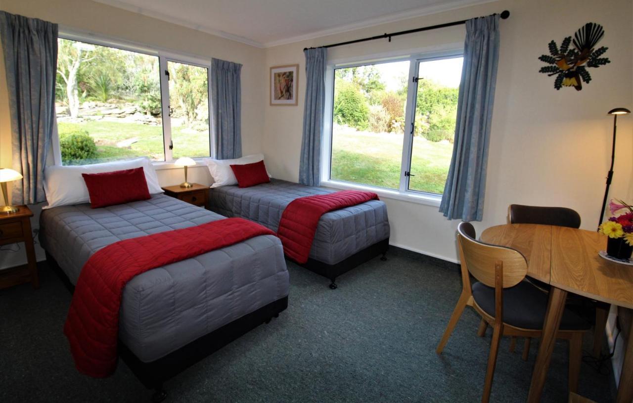 Labyrinth Gardens Guest House Такака Екстер'єр фото